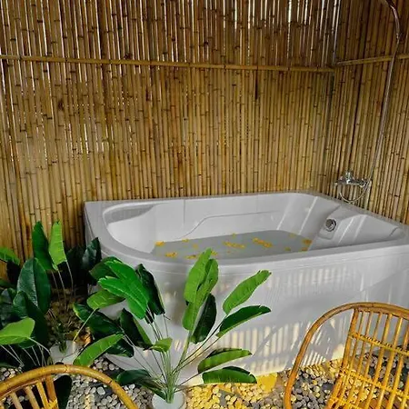 Duplex Sky Garden & Couple Hottub By Ssens Homes Hanoi Exterior photo